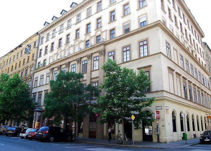 Budapest Centrum Cozy Hostel